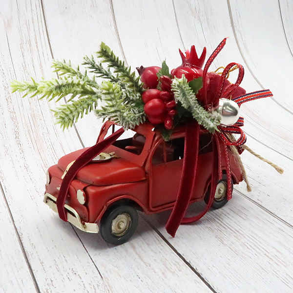 Χριστουγεννιάτικο αυτοκινητάκι μινιατούρα με δωράκια