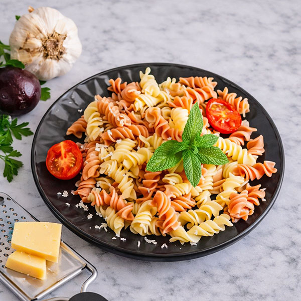 Ζυμαρικά | Mafaldines με παντζάρι, γιαούρτι & σκόρδο